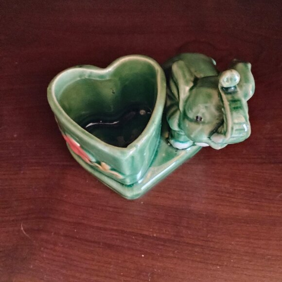 Sweet Little Vintage Elephant and Heart Planter - Picture 5 of 5